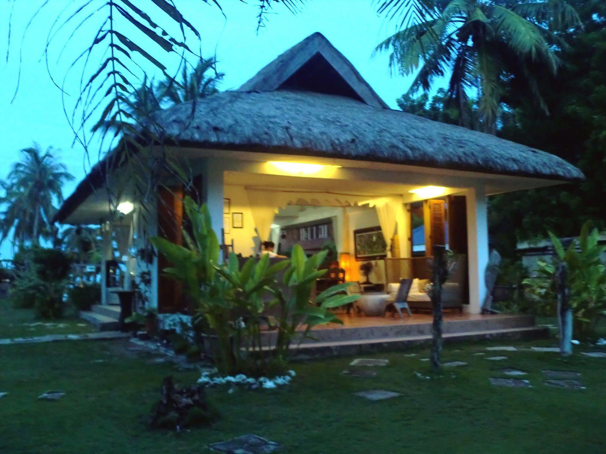 Hoyohoy Villas Resort Santa Fe  Ngoại thất bức ảnh